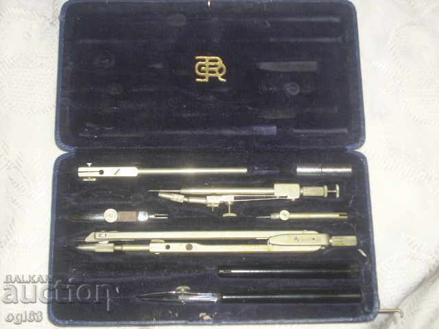 Delivery of 3 Sets of Drawing Tools Delivery of 3 Sets of Drawing Tools