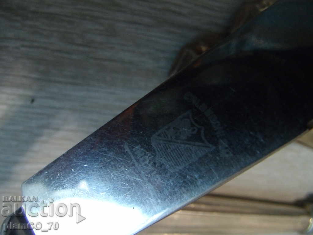 Аукцион №*2768 стари метални ножчета CALDERONI - 8 броя в комплект Аукцион №*2768 стари метални ножчета CALDERONI - 8 броя в комплект