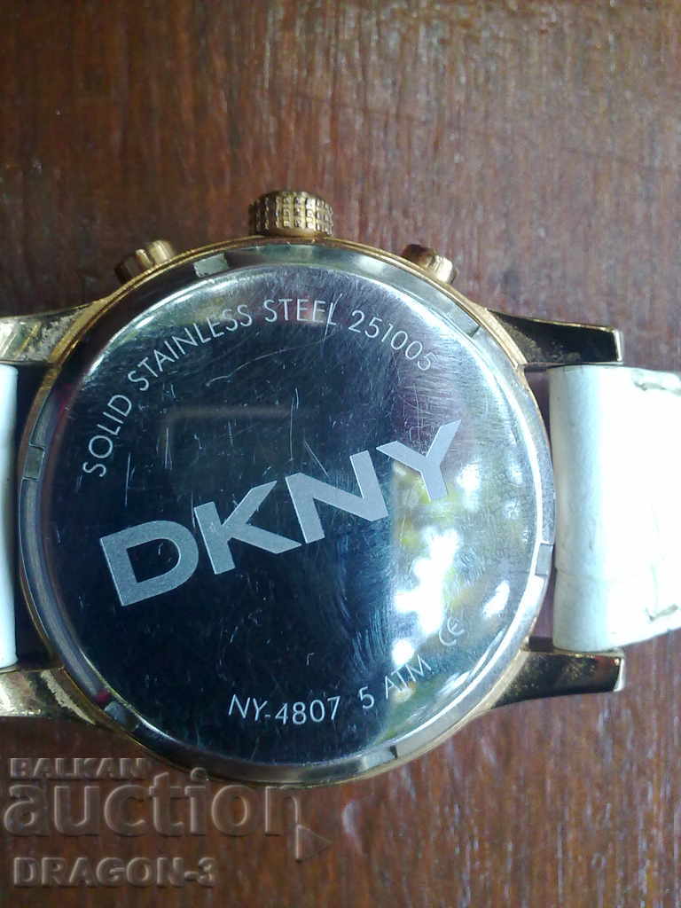 Auction DKNY Auction DKNY