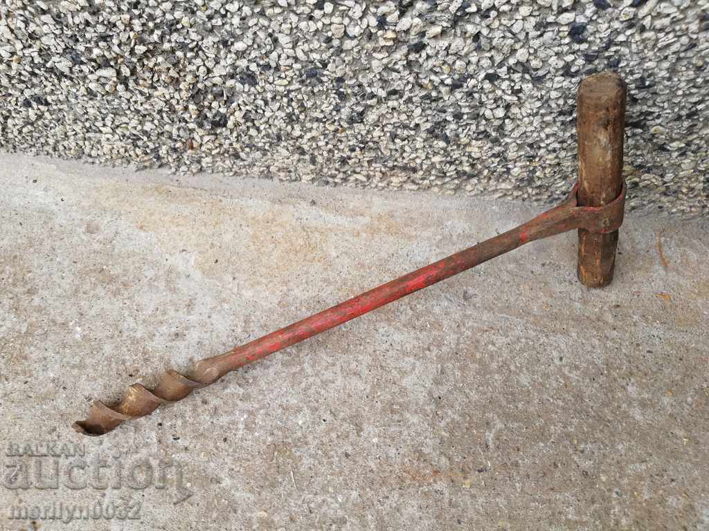 Delivery of Old carpentry drill, matcap, drill, tool