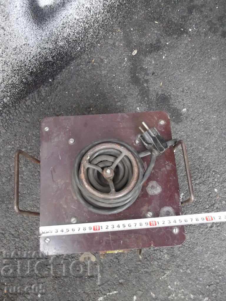 Lucrător electric vechi puternic - 3 cu preț 200.00 BGN | € 102.26