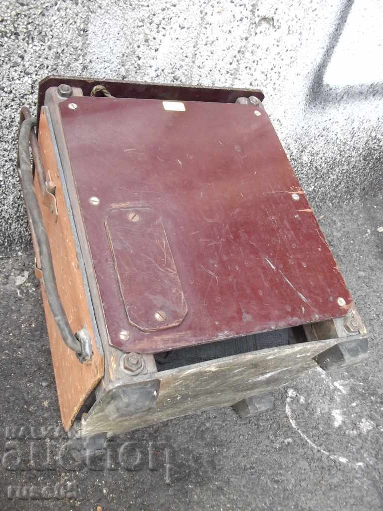 Livrarea Lucrător electric vechi puternic - 3