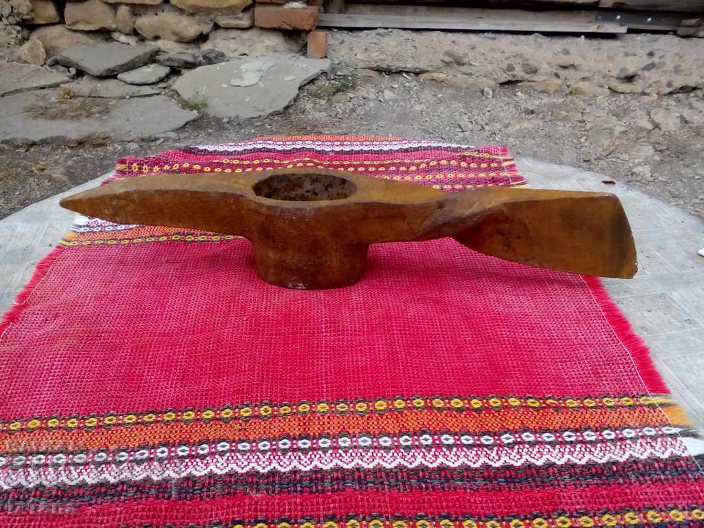 Auction  Antique pickaxe, pickaxe-axe, mattock