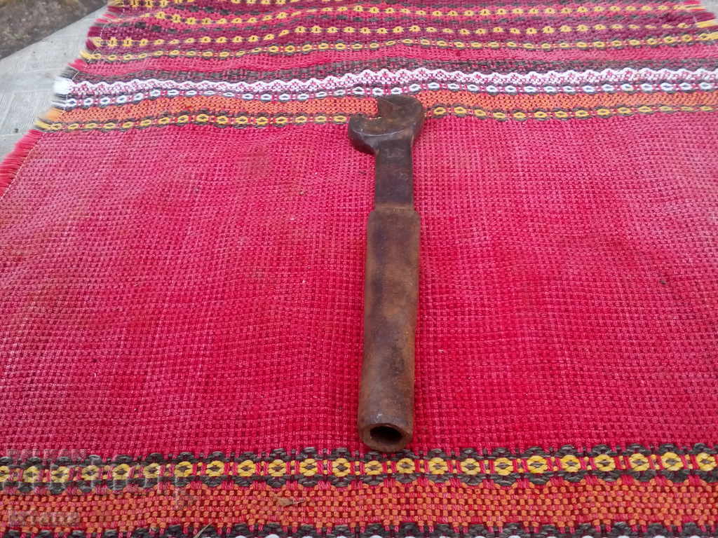 Old wrench #16 with price 6.00 BGN | € 3.07 Old wrench #16 with price 6.00 BGN | € 3.07