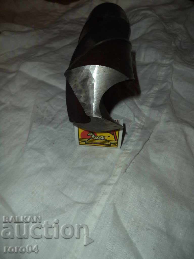 BURG / MEDIU - 755 mm. - DIMENSIUNEA XXL - peste 5 kg. cu preț 94.50 BGN | € 48.32