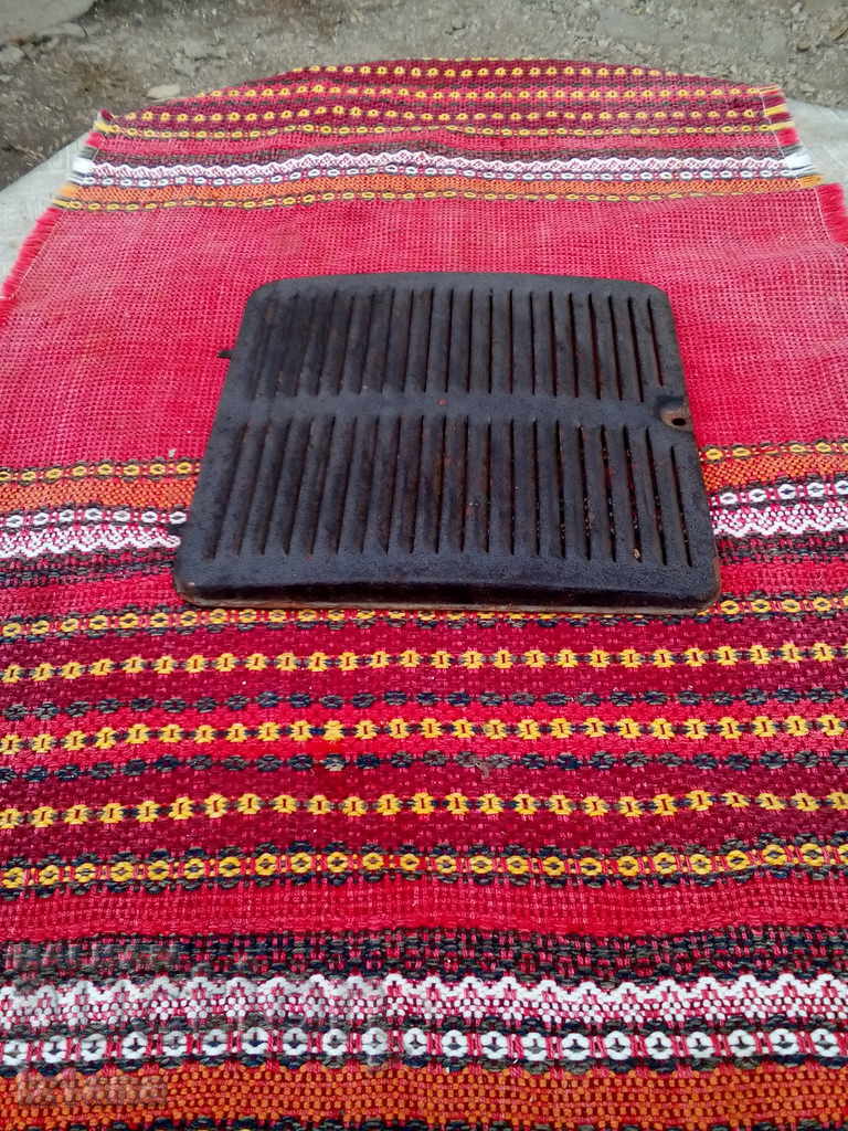 Grille for Moskvich 408 (pair) with price 22.00 BGN | € 11.25 Grille for Moskvich 408 (pair) with price 22.00 BGN | € 11.25