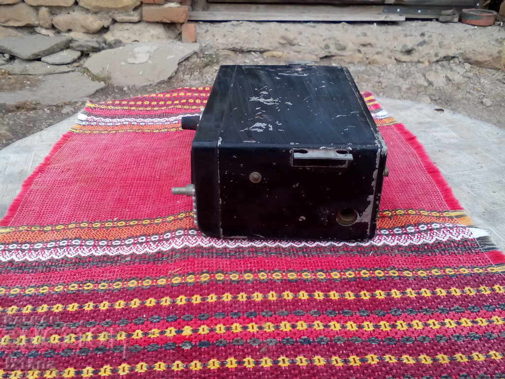 Old car radio AT-64 with price 55.00 BGN | € 28.12 Old car radio AT-64 with price 55.00 BGN | € 28.12