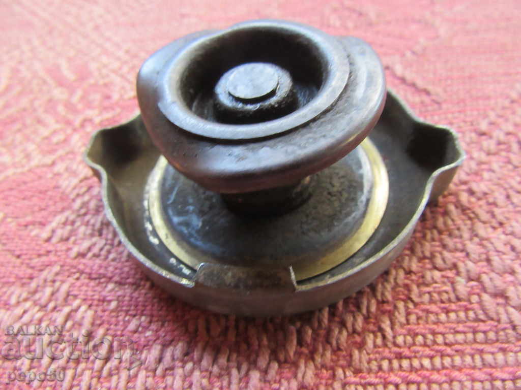 STAR COVER FOR AUTOMOBILE TANK - ČSR with price 6.00 BGN | € 3.07 STAR COVER FOR AUTOMOBILE TANK - ČSR with price 6.00 BGN | € 3.07