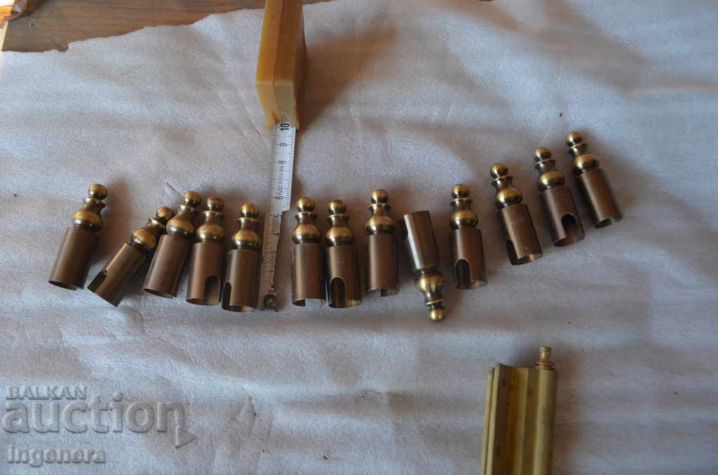 Auction  DECORATIVE CAP FOR HINGES AND 2 HINGES