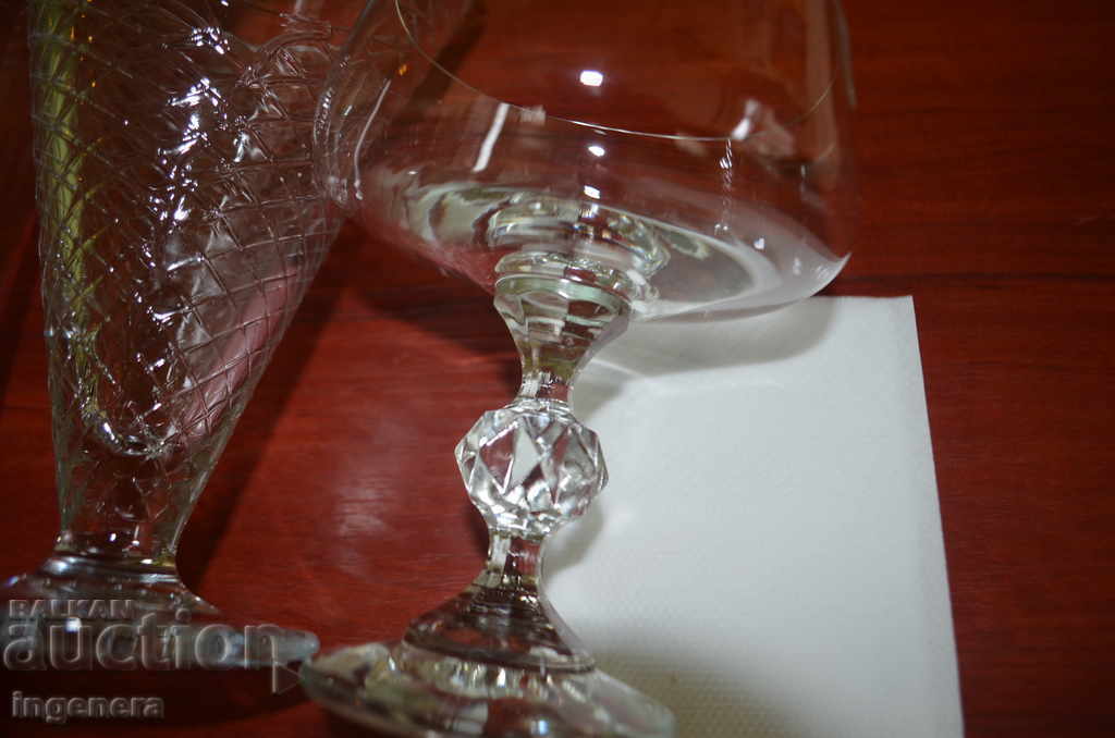 Delivery of GLASS BOWL BOWLS