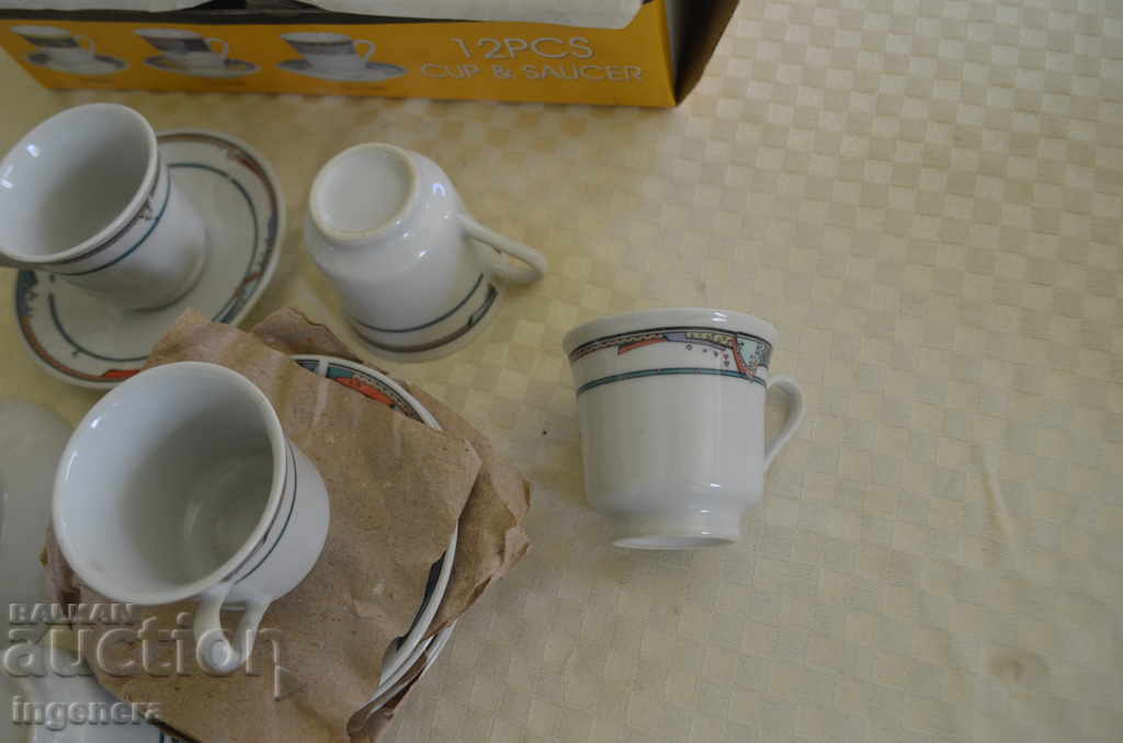 Auction OLD PORCELAIN COFFEE SET Auction OLD PORCELAIN COFFEE SET