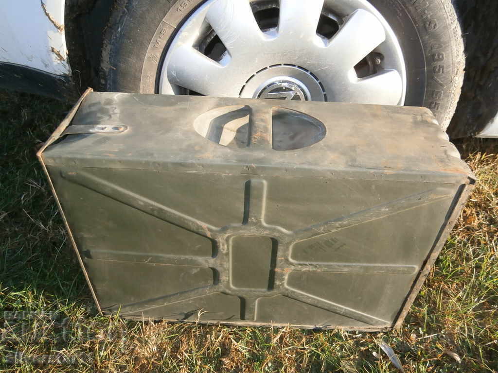 suitcase metal box ZU-2 ammunition box KPW 14,5 mm - 7 suitcase metal box ZU-2 ammunition box KPW 14,5 mm - 7