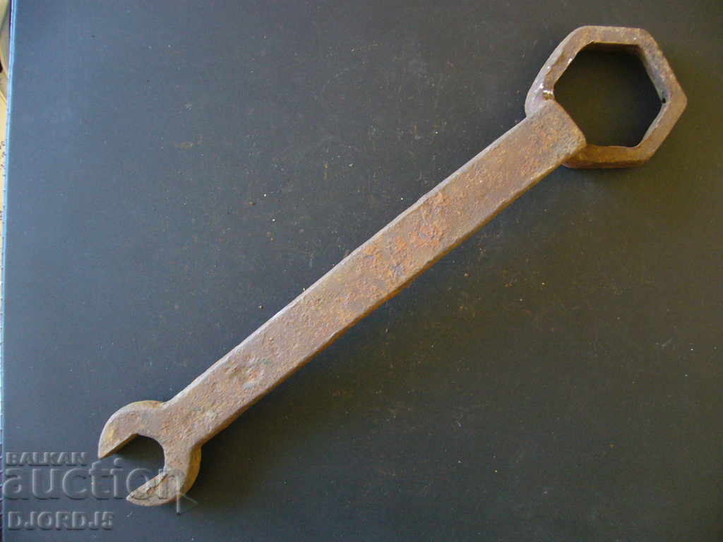 Large key, combined with price 3.00 BGN | € 1.53 Large key, combined with price 3.00 BGN | € 1.53