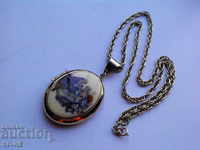 Necklace medallion for photos