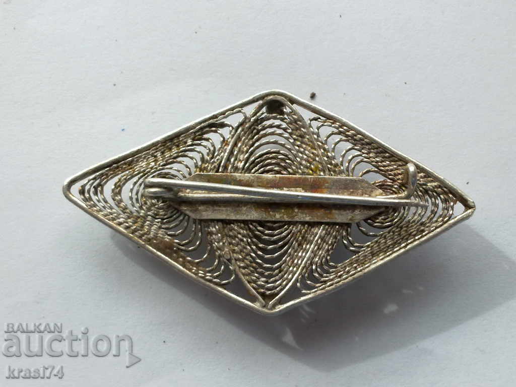 Filigree brooch with price 20.00 BGN | € 10.23 Filigree brooch with price 20.00 BGN | € 10.23