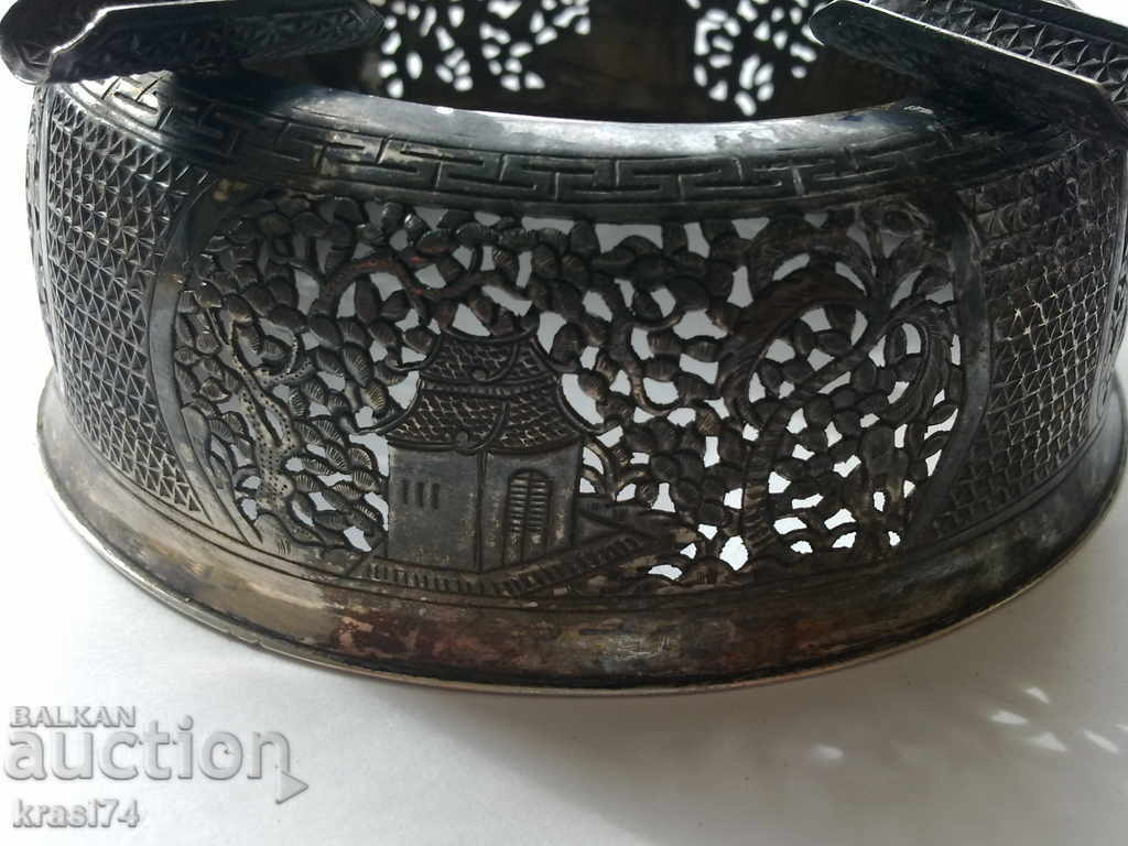 Auction Vietnamese, silver ashtray Auction Vietnamese, silver ashtray