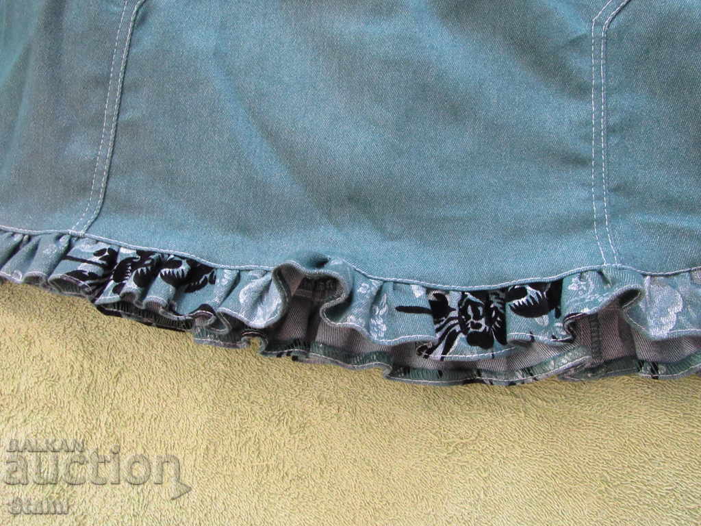 Fusta și sacou de mărime nouă 128 - 6 Fusta și sacou de mărime nouă 128 - 6