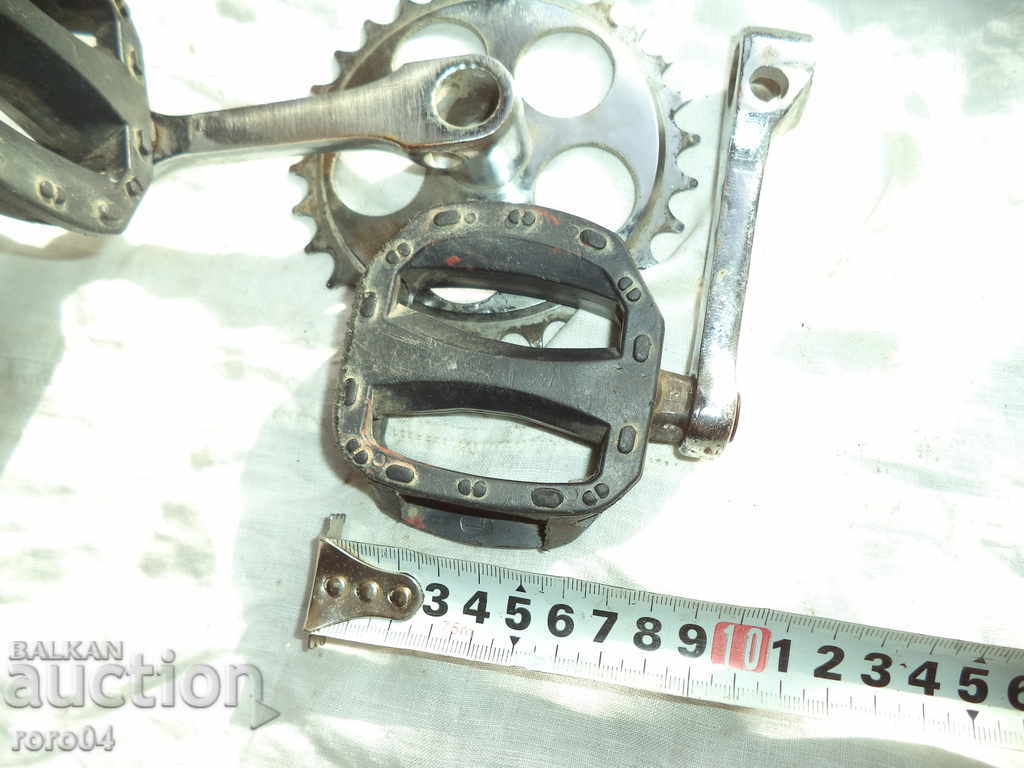 Auction OLD CHILDREN'S BODY PEDALS WITH CURVES - ACTUALLY Auction OLD CHILDREN'S BODY PEDALS WITH CURVES - ACTUALLY