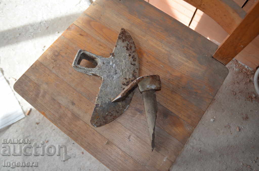 Auction  OLD INSTRUMENTS