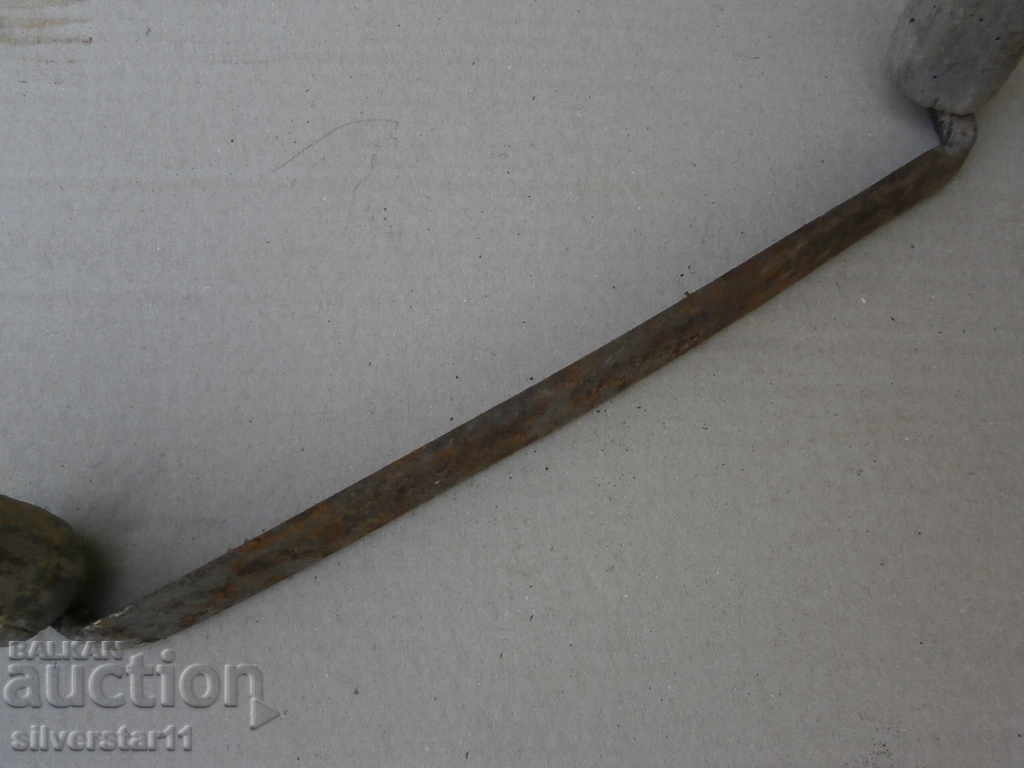 Delivery of old ruban mankind manually forged