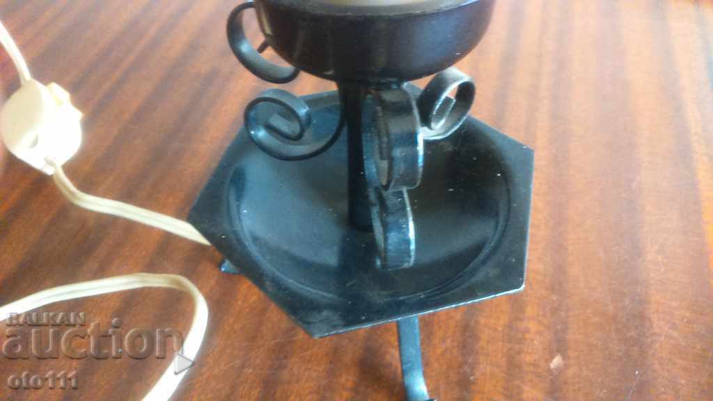 Delivery of OLD LAMP WITH GLIM BULB FIRE Delivery of OLD LAMP WITH GLIM BULB FIRE