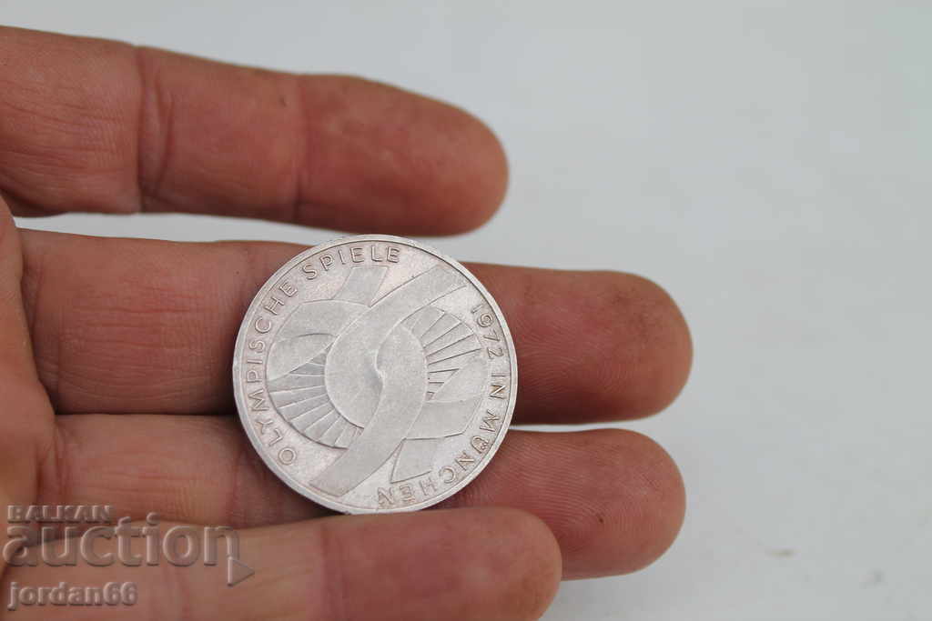 Delivery of 10 stamps 1972 Olympic Games - silver Delivery of 10 stamps 1972 Olympic Games - silver