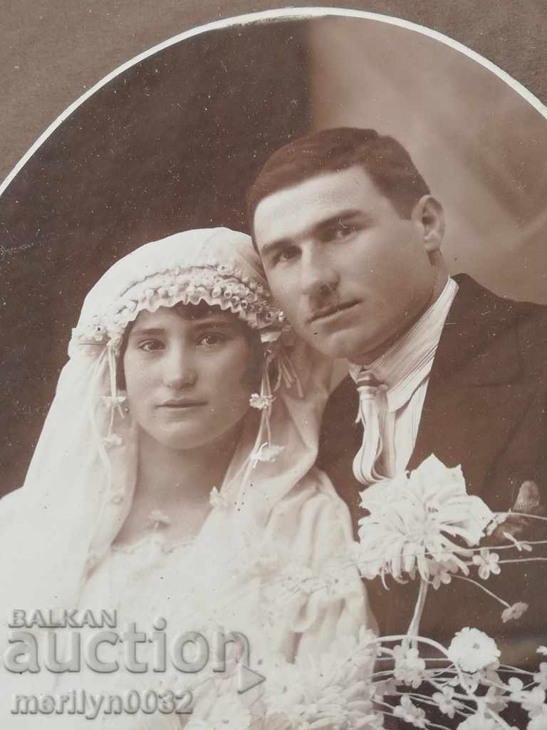 Delivery of Photo Frame Wedding Photography