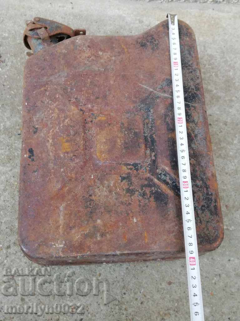 Auction German tube 10 liters of motor oil for motorcycles ВМW DKW Weimach Auction German tube 10 liters of motor oil for motorcycles ВМW DKW Weimach