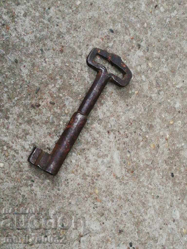 Ancient handwheel key - 5 Ancient handwheel key - 5
