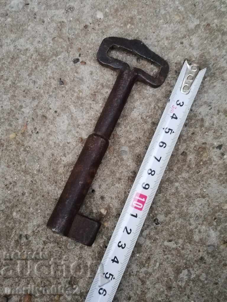 Ancient handwheel key - 6 Ancient handwheel key - 6