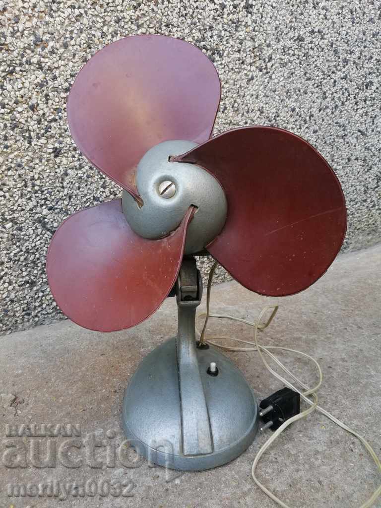 Стар настолен вентилатор , СССР 1969 година РАБОТИ с цена 99.00 лв. | € 50.62 Стар настолен вентилатор , СССР 1969 година РАБОТИ с цена 99.00 лв. | € 50.62