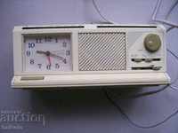 Radio clock