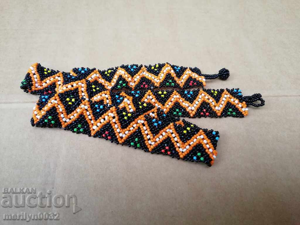 Παλιά κοστούμι με ζώνη με ζώνη με χάντρες με τιμή 89.00 BGN | € 45.50 Παλιά κοστούμι με ζώνη με ζώνη με χάντρες με τιμή 89.00 BGN | € 45.50