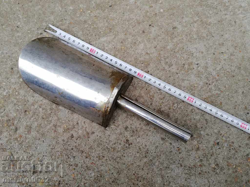 Old metal shovel, shovel for grains - 6 Old metal shovel, shovel for grains - 6
