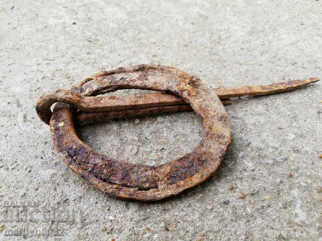 Δημοπρασία Σφυρήλατο σίδερο δαχτυλίδι γύρο για ξύλινη πύλη Δημοπρασία Σφυρήλατο σίδερο δαχτυλίδι γύρο για ξύλινη πύλη