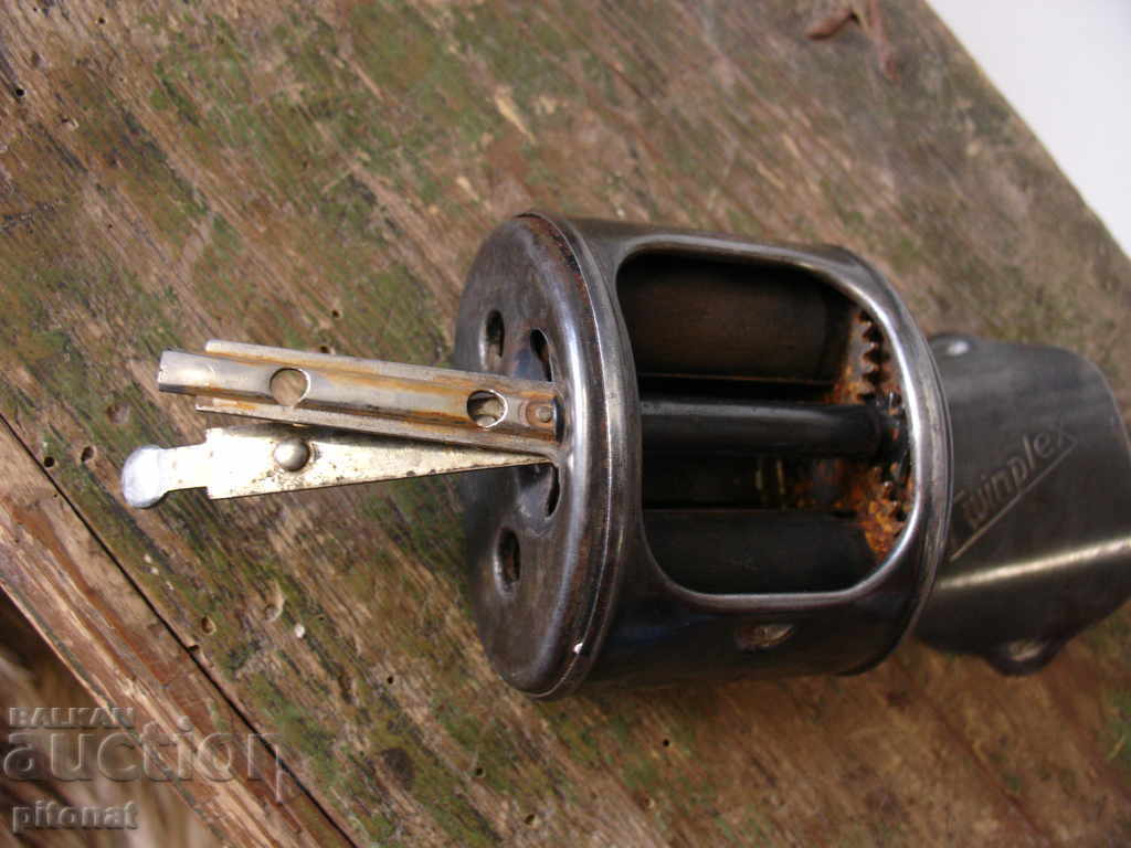 Auction Antique blade sharpening machine TWINPLEX Auction Antique blade sharpening machine TWINPLEX