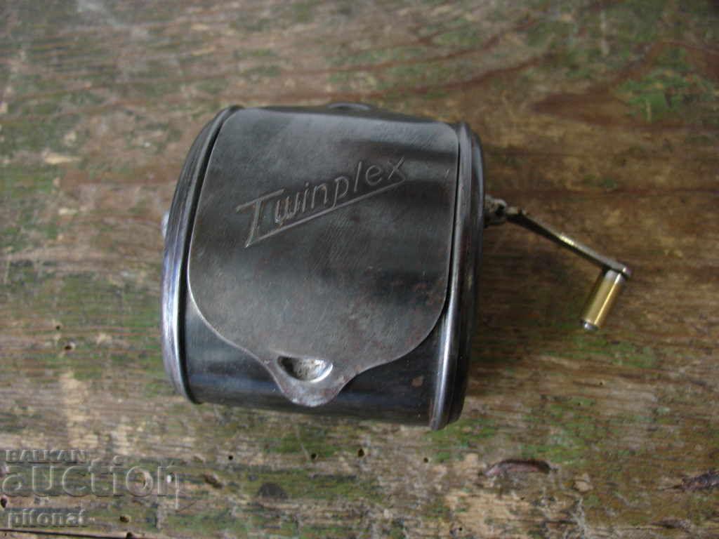 Antique TWINPLEX razor blade sharpener