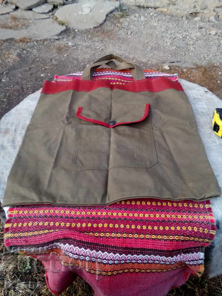 Auction An old canvas bag Auction An old canvas bag