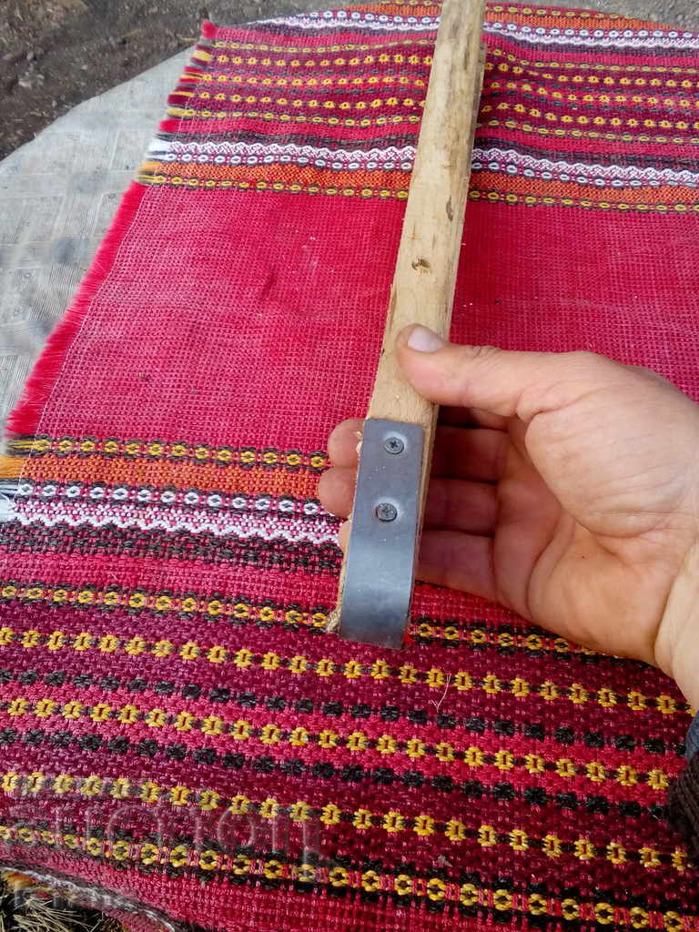 Auction An old laundry pinch Auction An old laundry pinch