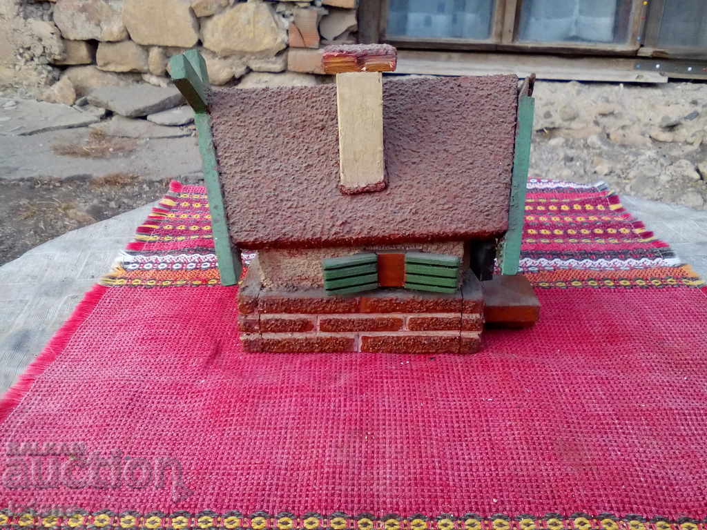 Стар сувенир,къщичка с цена 20.00 лв. | € 10.23 Стар сувенир,къщичка с цена 20.00 лв. | € 10.23