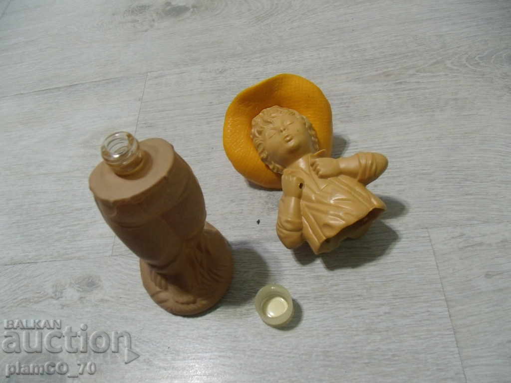 Auction  No. 2386 old bottle with cologne