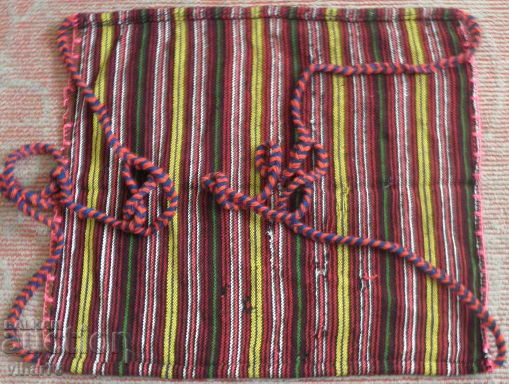 AN OLD HANDWOVEN BABY SINLIER - 5 AN OLD HANDWOVEN BABY SINLIER - 5
