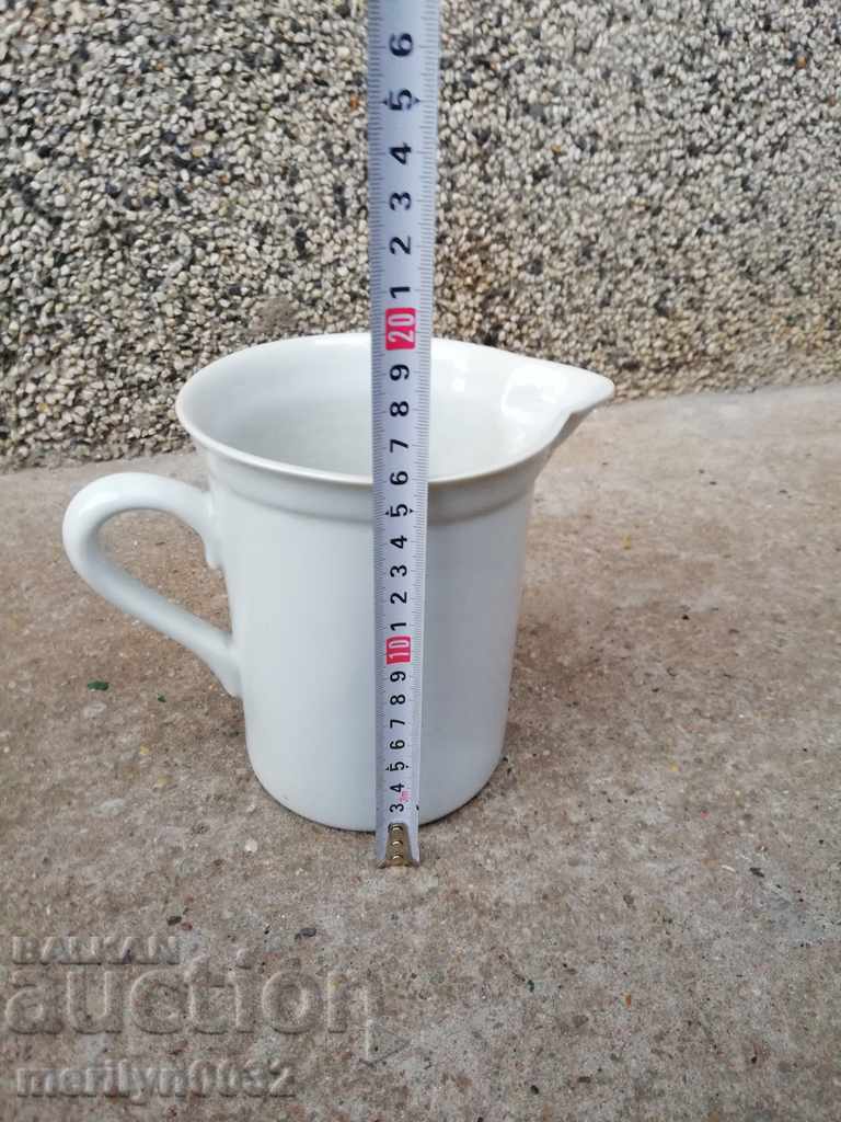 Auction Old Merchant porcelain beaker mid-20th century Auction Old Merchant porcelain beaker mid-20th century