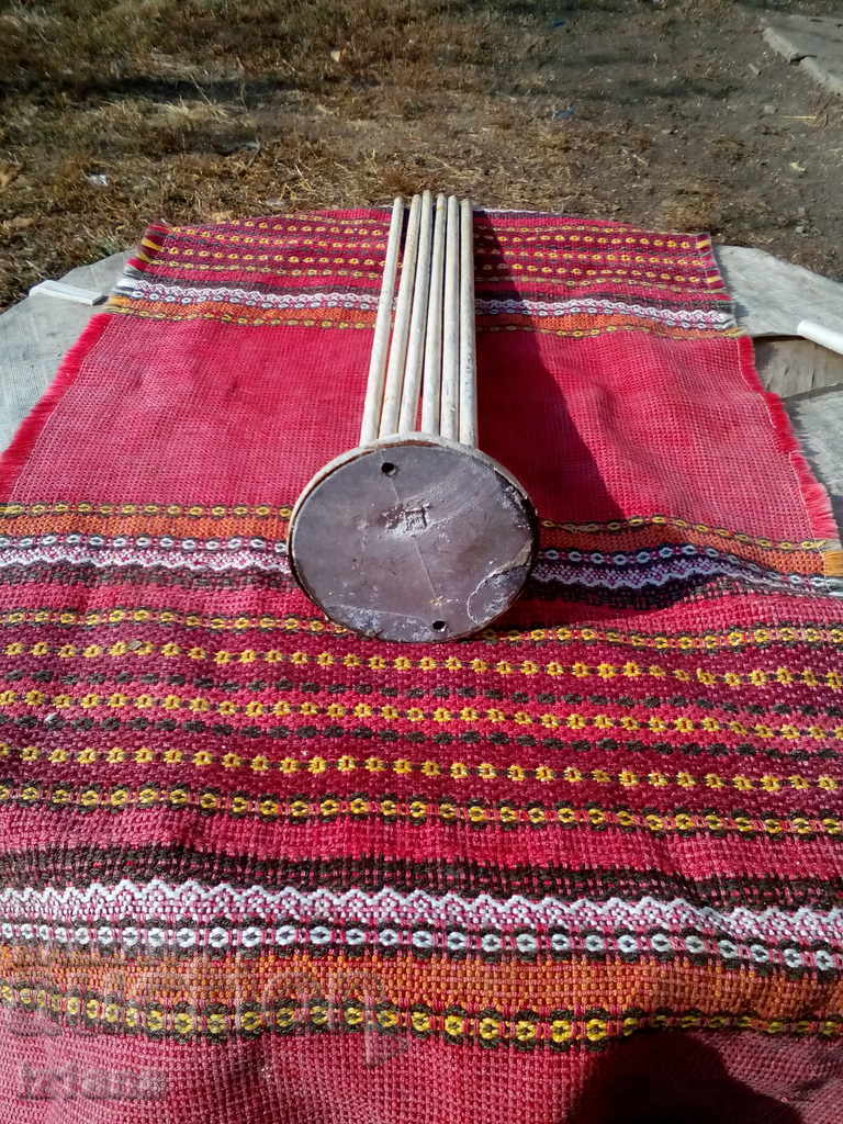 Delivery of An old hanger Delivery of An old hanger