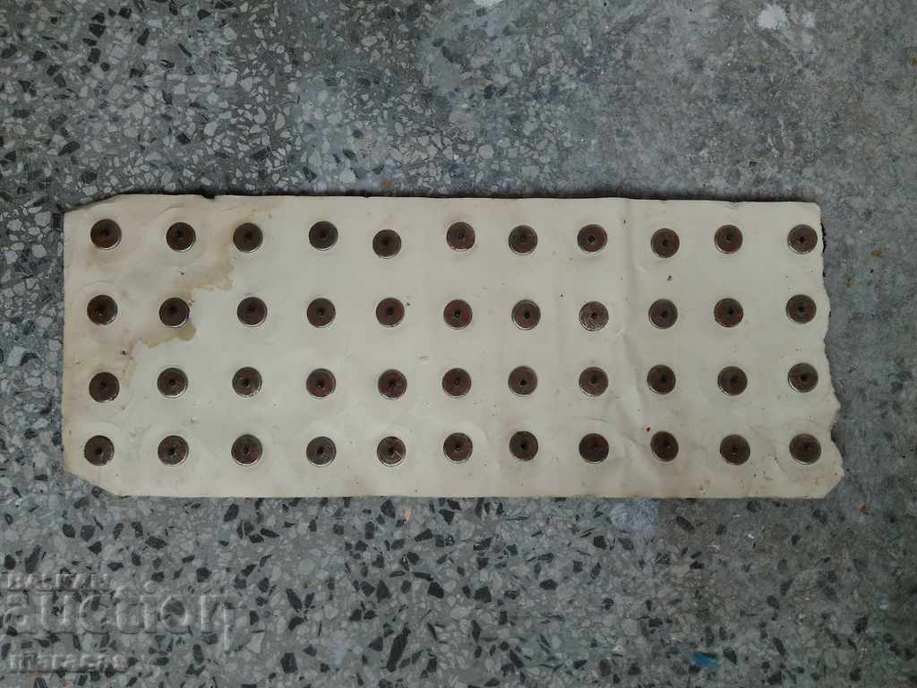 Insigne din epoca socială _fabricarea păsării kiwi cu preț € 35.79 | 70.00 BGN