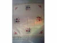 Square, tablecloth with tapestry embroidery 75x75 cm. with fringe