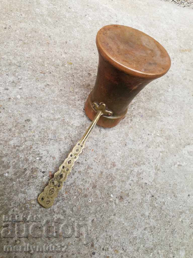 Old copper tin, coffee, baker, copper pot with price 46.00 BGN | € 23.52 Old copper tin, coffee, baker, copper pot with price 46.00 BGN | € 23.52