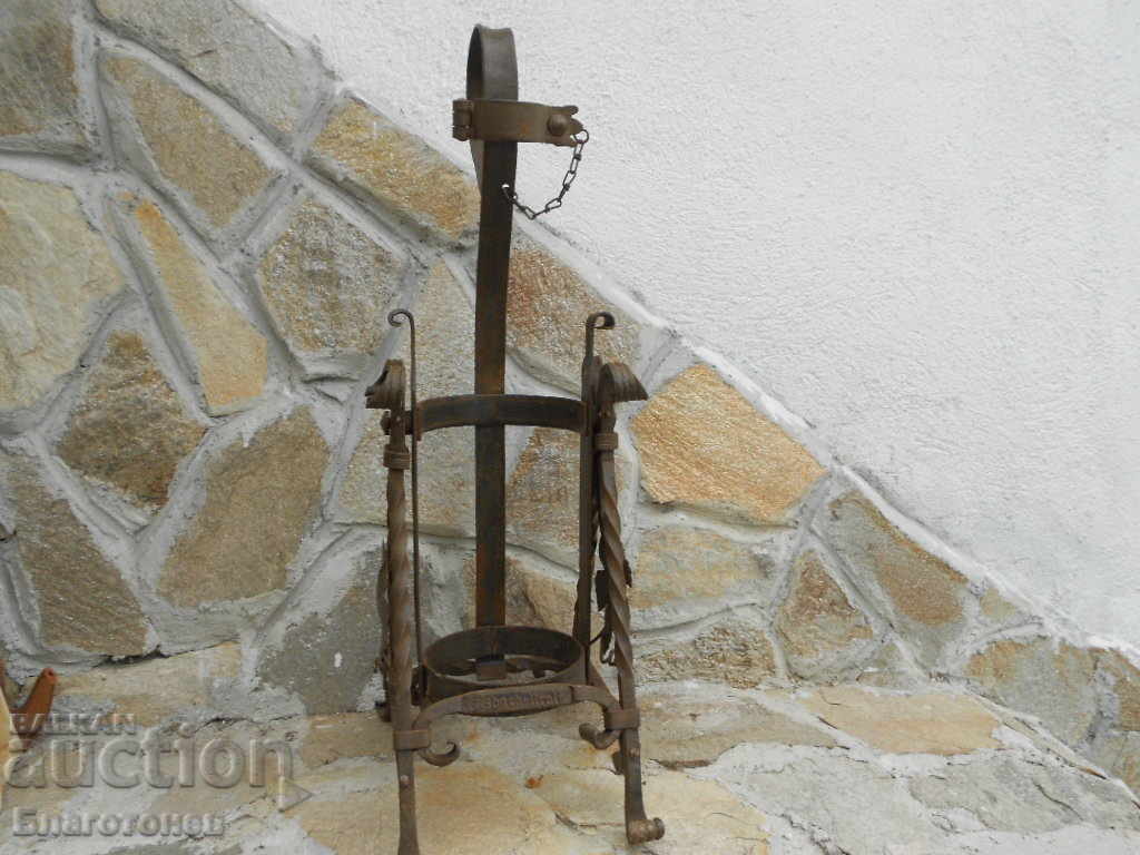 Стойка за вино ковано желязо с цена 200.00 лв. | € 102.26 Стойка за вино ковано желязо с цена 200.00 лв. | € 102.26