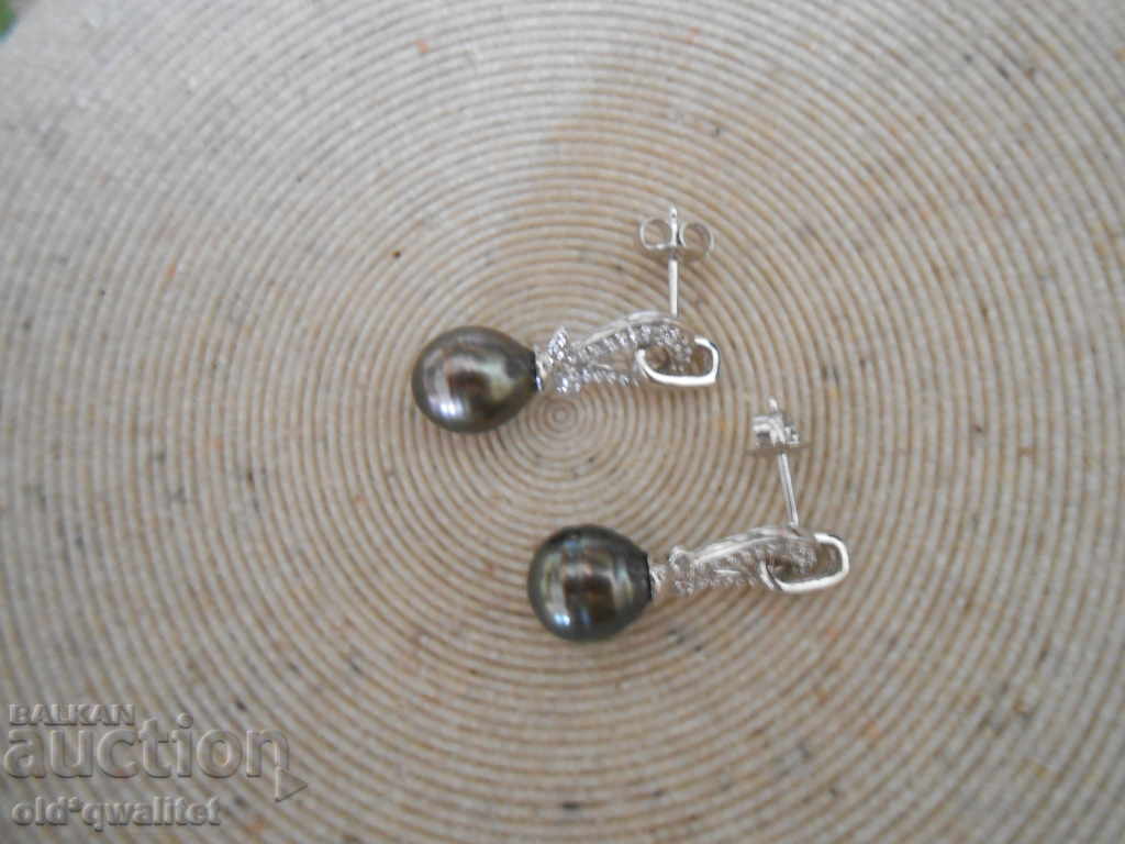 Auction  Magnificent silver earrings with Diamonds and large Pearls