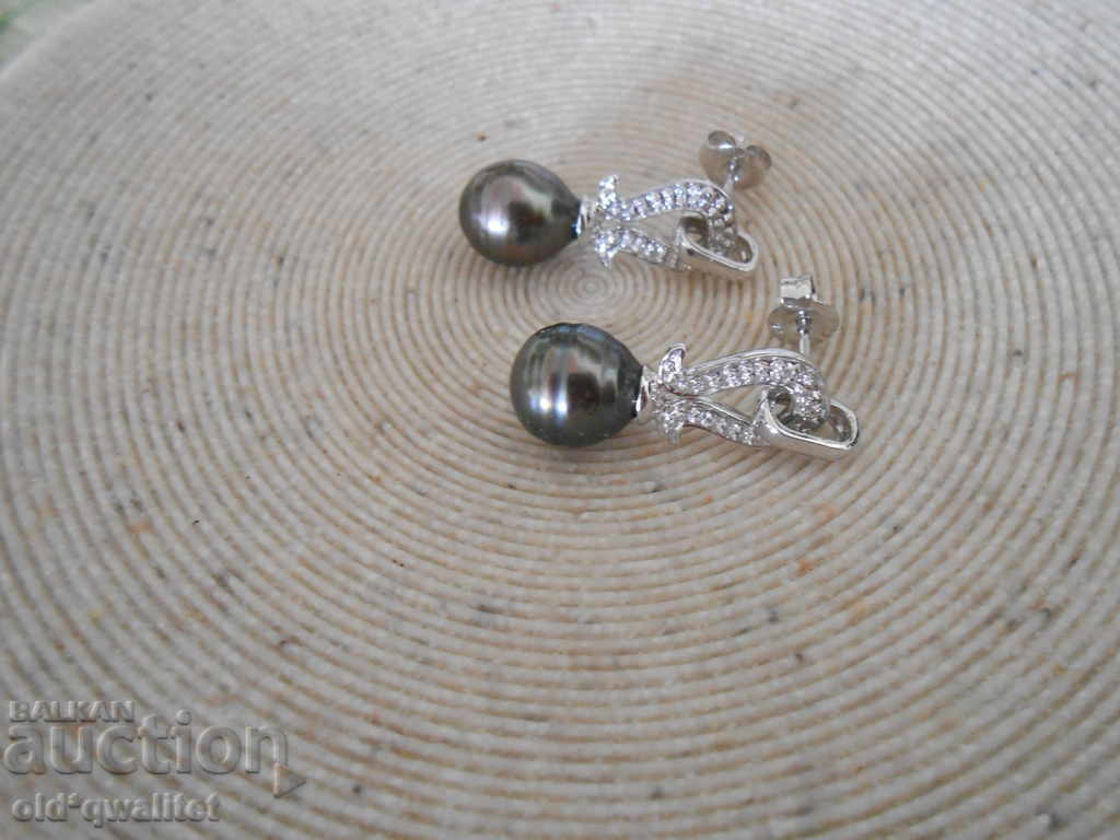 Delivery of Magnificent silver earrings with Diamonds and large Pearls